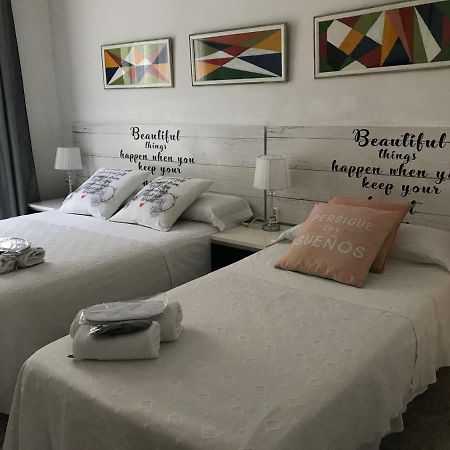 Hostal Aribau Barcelona Luaran gambar