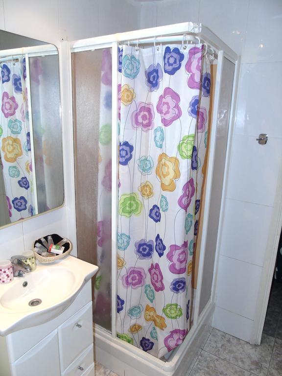 Hostal Aribau Barcelona Bilik gambar