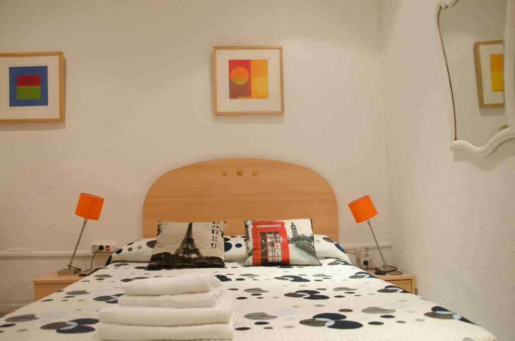Hostal Aribau Barcelona Bilik gambar