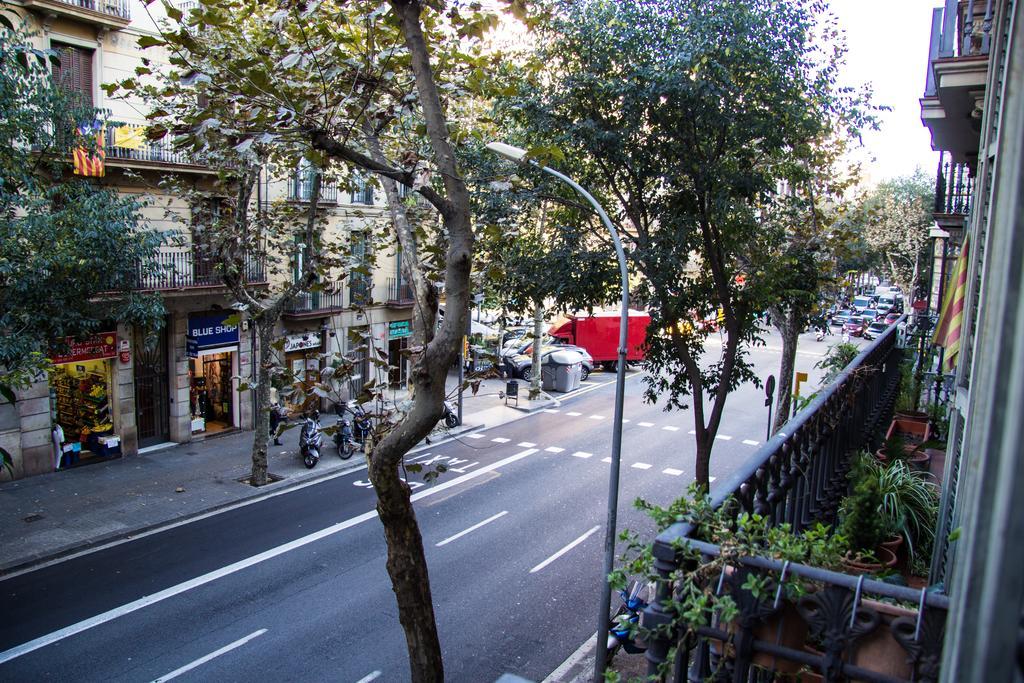 Hostal Aribau Barcelona Luaran gambar