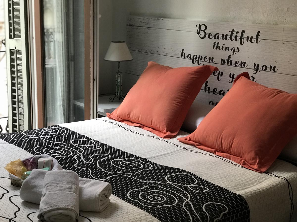 Hostal Aribau Barcelona Luaran gambar