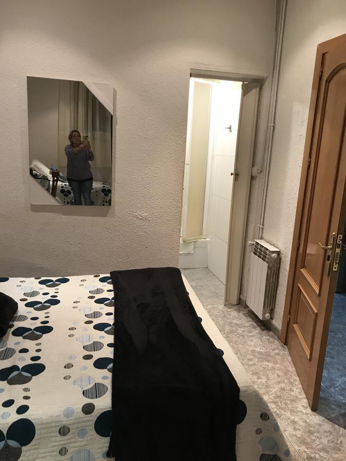 Hostal Aribau Barcelona Luaran gambar